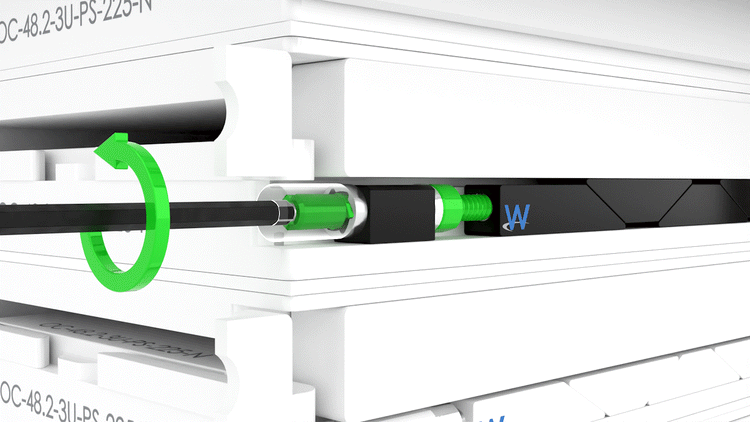 Green arrow indicating full force retraction when removing a Torque Limiting SOLIDWEDGE wedgelock