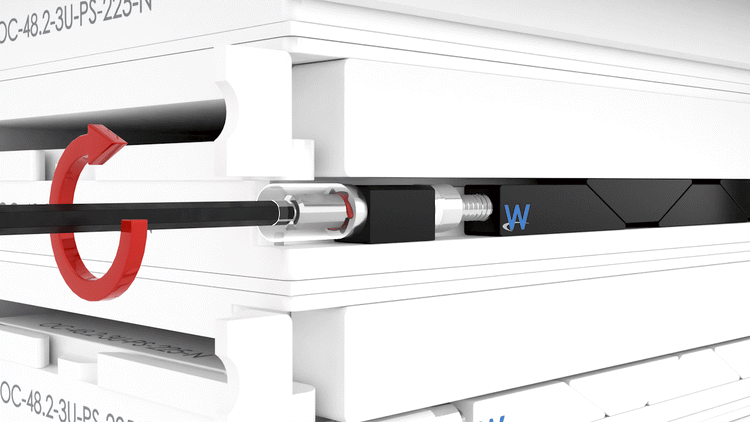 Red arrow indicating torque limited expansion when installing a Torque Limiting SOLIDWEDGE wedgelock